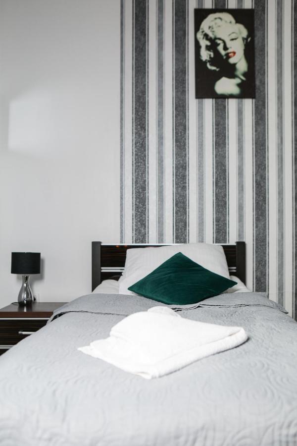 Hotel Zlotogorski Koscielec Esterno foto