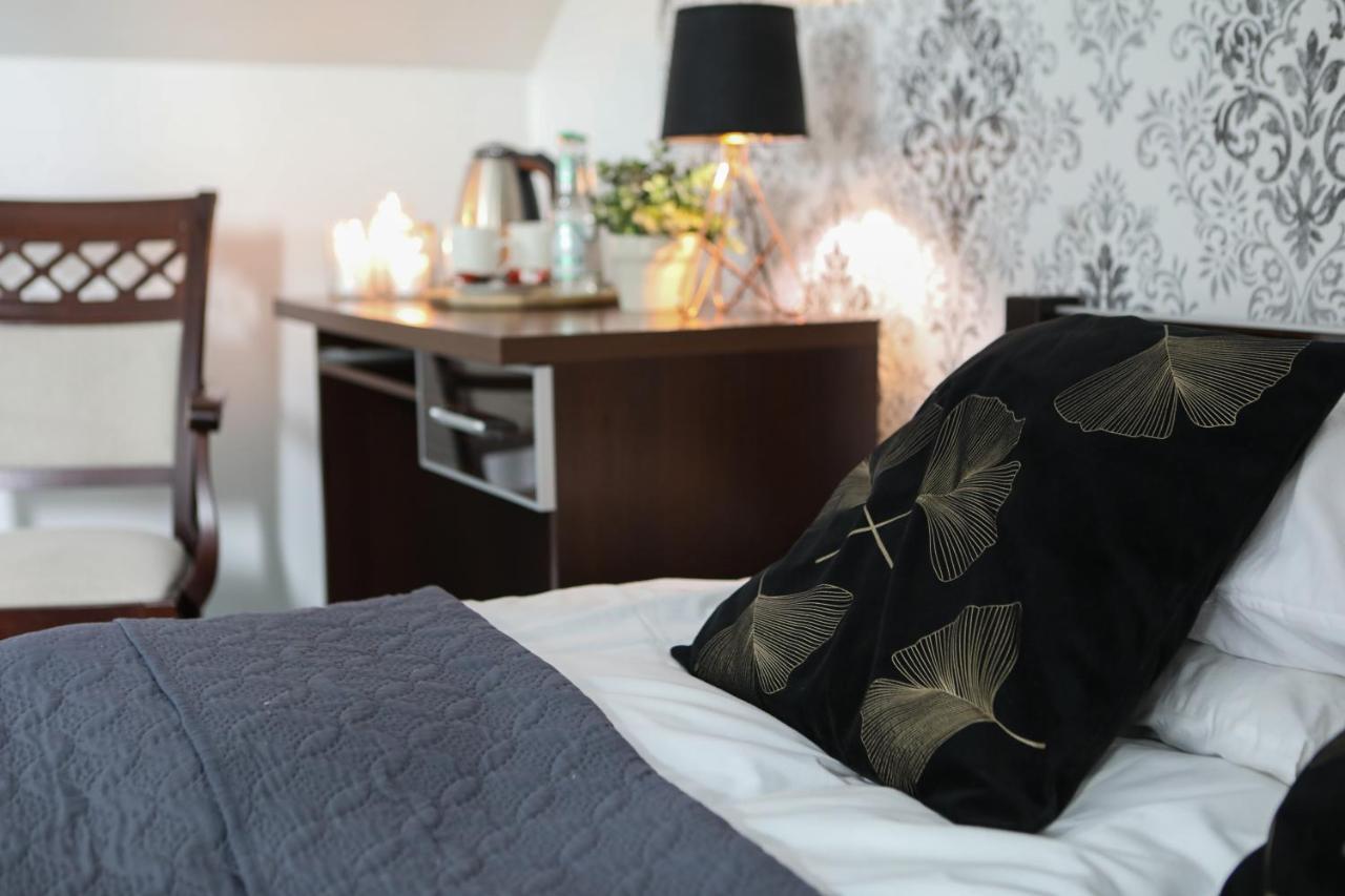 Hotel Zlotogorski Koscielec Esterno foto