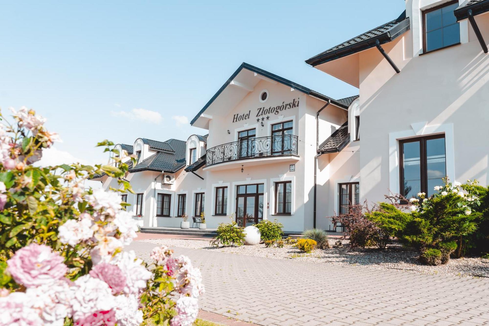 Hotel Zlotogorski Koscielec Esterno foto