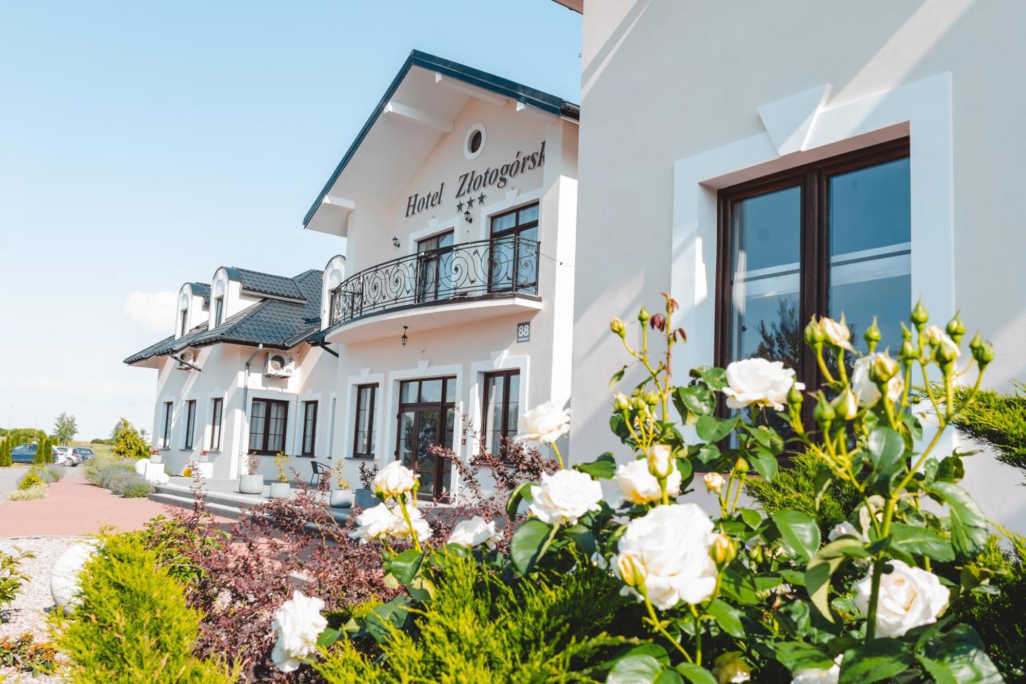 Hotel Zlotogorski Koscielec Esterno foto